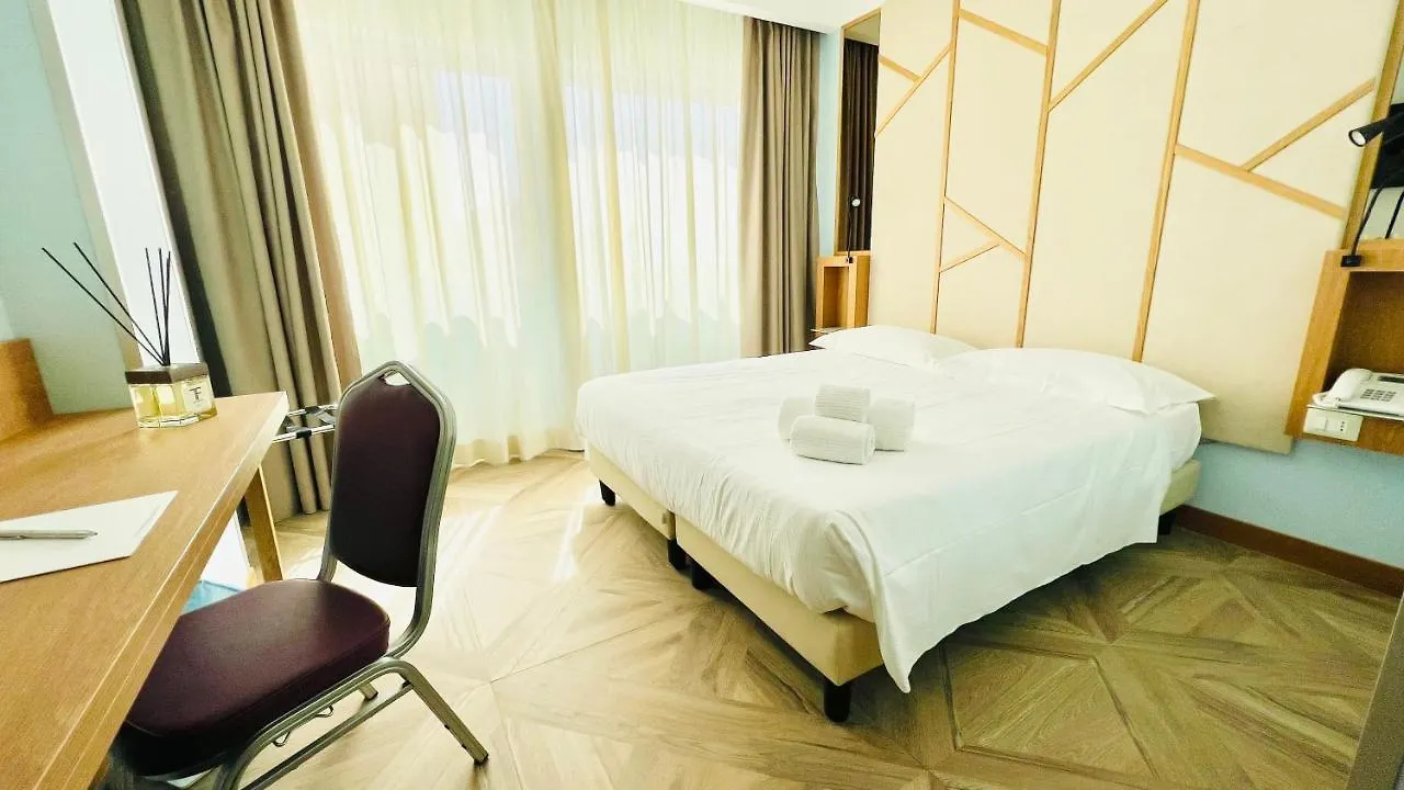 Catania Sea Palace Hotel 4*,
